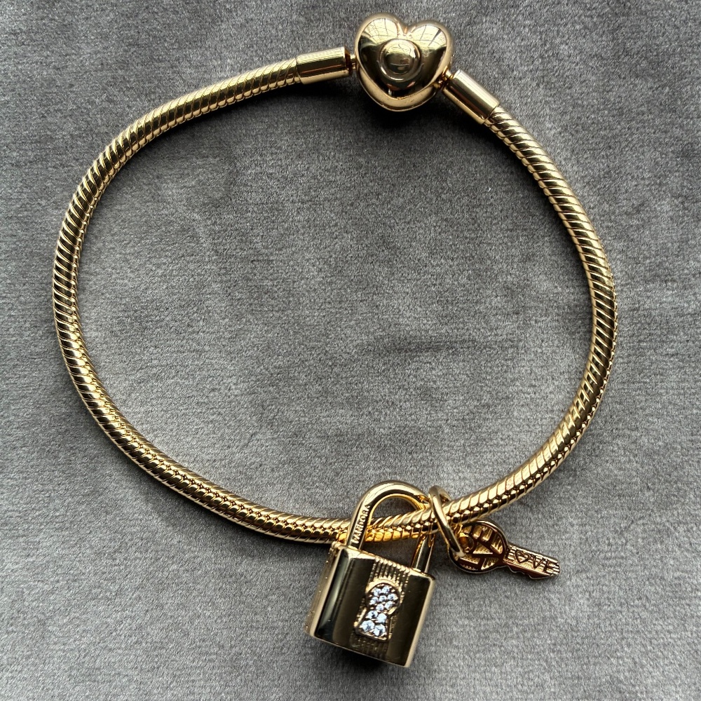 Pandora Heart Clasp Snake Chain Bracelet with Padlock & Key Dangle Charm - Picture 5 of 6